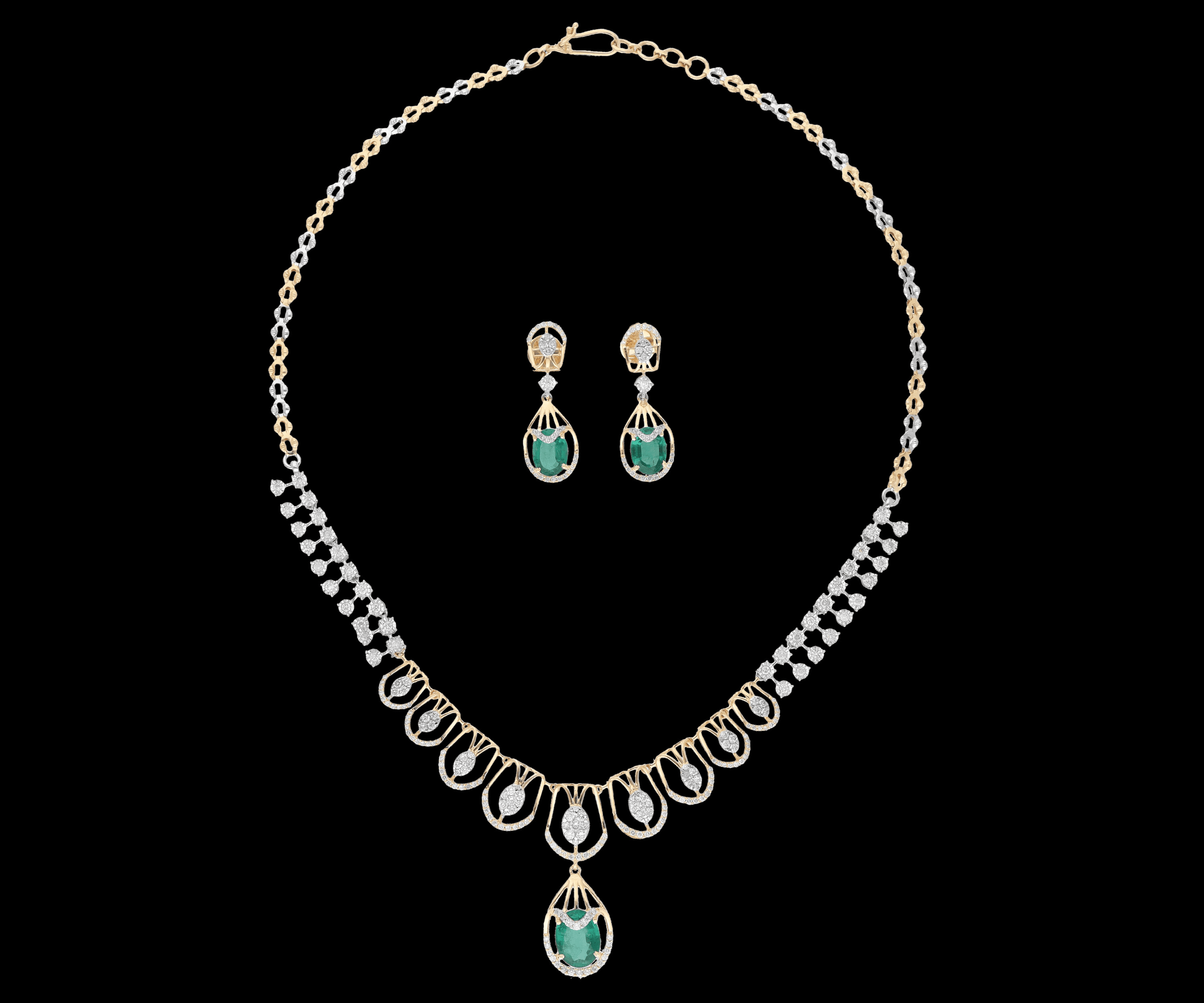 Gold D Necklace